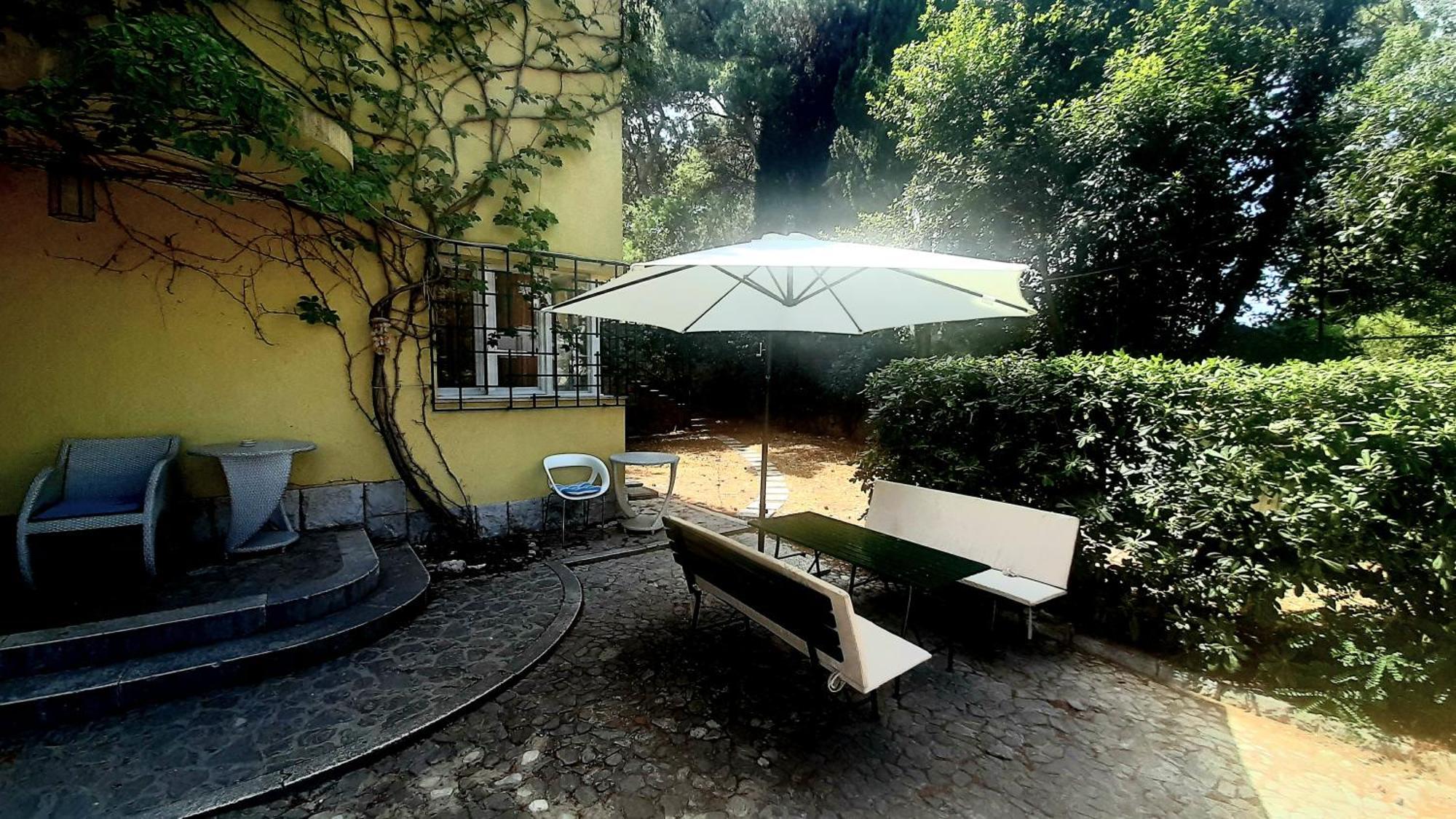Old Captain'S Apartments - In A Pine Wood By The Sea And Tennis Courts Split Bilik gambar